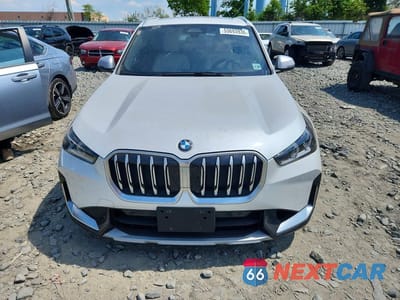 Piąte zdjęcie samochodu w środku: 2024 BMW X1 M35I VIN:WBX73EF03R5Y86733 - miniatura