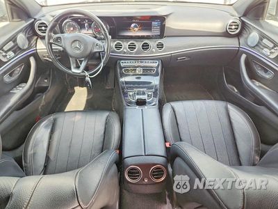 Zdjęcie 8 z 12 samochodu: 2017 MERCEDES-BENZ E VIN:WDDZF4JB4HA042440 - miniatura
