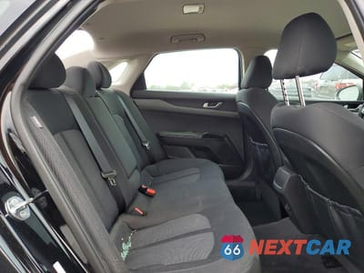 Zdjęcie 10 z 12 samochodu: 2023 KIA K5 LXS VIN:5XXG14J27PG170951 - miniatura