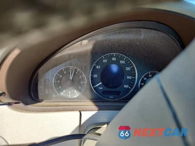 Zdjęcie 9 z 12 samochodu: 2004 MERCEDES-BENZ CLK 320C VIN:WDBTJ65J34F079650 - miniatura