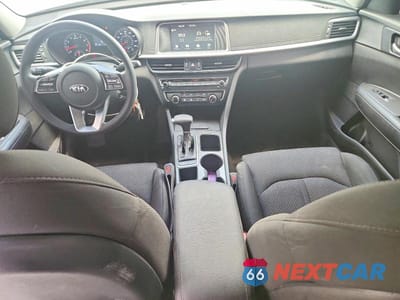 Zdjęcie 8 z 13 samochodu: 2019 KIA OPTIMA LX VIN:5XXGT4L3XKG369484 - miniatura