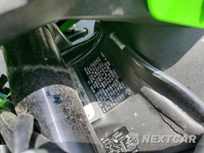 Zdjęcie 8 z 8 samochodu: 2025 KAWASAKI ZX1002 L VIN:JKBZXVL10SA019610 - miniatura