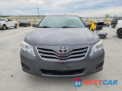 Piąte zdjęcie samochodu w środku: 2010 TOYOTA CAMRY LE VIN:4T1BF3EK9AU039355 - miniatura