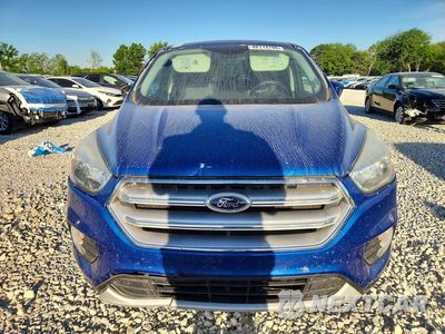 Piąte zdjęcie samochodu w środku: 2017 FORD ESCAPE SE VIN:1FMCU0GD0HUC23438 - miniatura