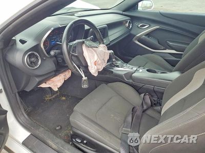 Zdjęcie 8 z 12 samochodu: 2020 CHEVROLET CAMARO LS VIN:1G1FB3DX2L0119839 - miniatura