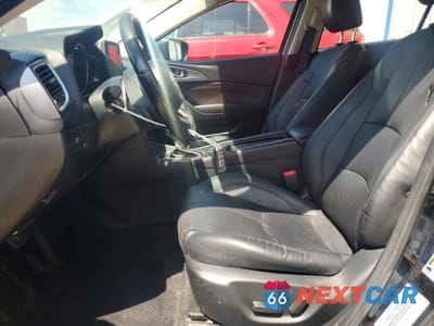 Zdjęcie 7 z 13 samochodu: 2017 MAZDA 3 GRAND TOURING VIN:JM1BN1W37H1101365 - miniatura