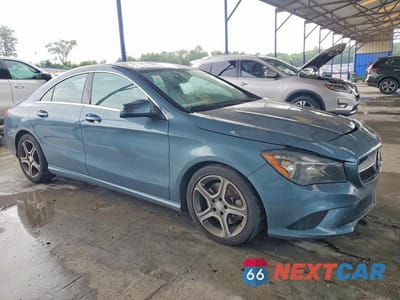 Czwarte zdjęcie samochodu z boku: 2014 MERCEDES-BENZ CLA 250 VIN:WDDSJ4EB3EN053735 - miniatura