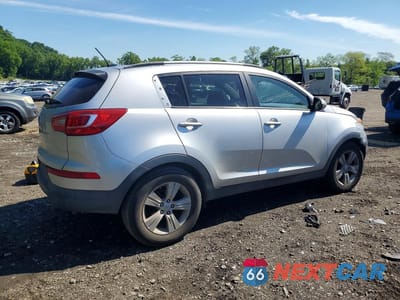 Trzecie zdjęcie samochodu z tyłu: 2011 KIA SPORTAGE LX VIN:KNDPB3A20B7117579 - miniatura
