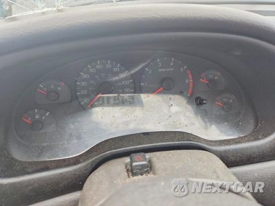 Zdjęcie 9 z 12 samochodu: 2002 FORD MUSTANG VIN:1FAFP44412F137187 - miniatura