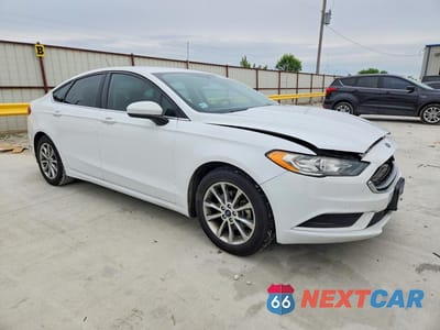 Czwarte zdjęcie samochodu z boku: 2017 FORD FUSION SE VIN:3FA6P0H73HR178994 - miniatura
