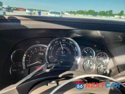 Zdjęcie 9 z 13 samochodu: 2005 CADILLAC ESCALADE LUXURY VIN:1GYEK63N35R111309 - miniatura