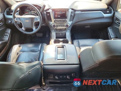Zdjęcie 8 z 13 samochodu: 2019 CHEVROLET SUBURBAN K1500 LT VIN:1GNSKHKC7KR139914 - miniatura