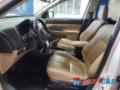 Zdjęcie 7 z 13 samochodu: 2015 MITSUBISHI OUTLANDER SE VIN:JA4AZ3A39FZ007998 - miniatura