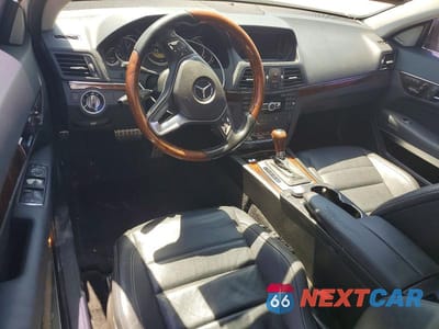 Zdjęcie 8 z 12 samochodu: 2012 MERCEDES-BENZ E 350 VIN:WDDKJ5KBXCF161125 - miniatura