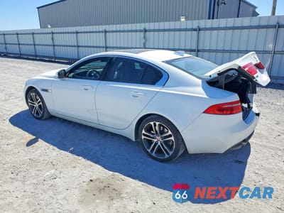 Drugie zdjęcie samochodu z przodu: 2017 JAGUAR XE PREMIUM VIN:SAJAJ4BV8HA975404 - miniatura