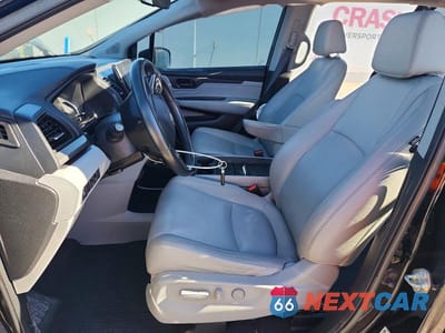 Zdjęcie 7 z 13 samochodu: 2018 HONDA ODYSSEY TOURING VIN:5FNRL6H81JB028856 - miniatura