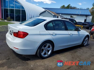 Trzecie zdjęcie samochodu z tyłu: 2014 BMW 328 XI SULEV VIN:WBA3B5G5XENS10196 - miniatura
