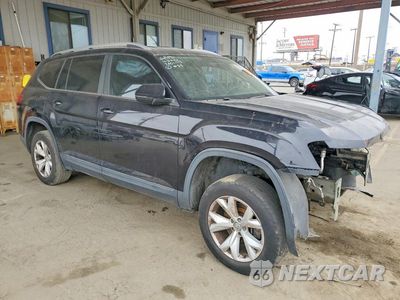 Czwarte zdjęcie samochodu z boku: 2018 VOLKSWAGEN ATLAS S VIN:1V2AP2CA3JC550713 - miniatura