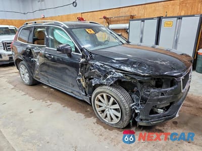 Czwarte zdjęcie samochodu z boku: 2016 VOLVO XC90 T6 VIN:YV4A22PK7G1044726 - miniatura