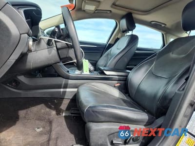 Zdjęcie 7 z 12 samochodu: 2020 FORD FUSION TITANIUM VIN:3FA6P0D9XLR133910 - miniatura