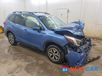 Czwarte zdjęcie samochodu z boku: 2024 SUBARU FORESTER PREMIUM VIN:JF2SKACC8RH421320 - miniatura