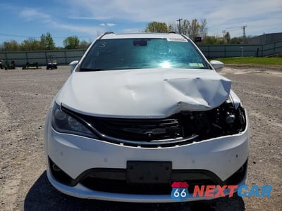 Piąte zdjęcie samochodu w środku: 2019 CHRYSLER PACIFICA HYBRID LIMITED VIN:2C4RC1N71KR657747 - miniatura