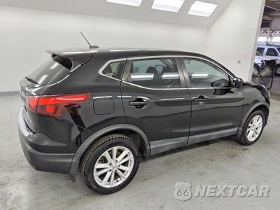 Trzecie zdjęcie samochodu z tyłu: 2017 NISSAN ROGUE SPORT S VIN:JN1BJ1CP4HW003340 - miniatura