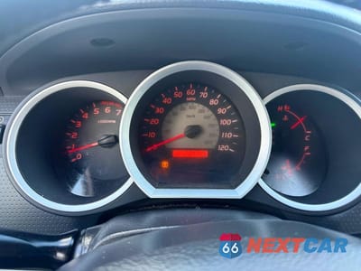 Zdjęcie 8 z 11 samochodu: 2007 TOYOTA TACOMA DOUBLE CAB VIN:5TELU42N57Z432255 - miniatura