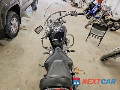 Zdjęcie 6 z 9 samochodu: 2010 HONDA VT1300 CR VIN:JH2SC6605AK000602 - miniatura