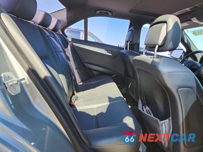 Zdjęcie 10 z 12 samochodu: 2008 MERCEDES-BENZ C 300 4MATIC VIN:WDDGF81X98F159282 - miniatura