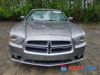 Piąte zdjęcie samochodu w środku: 2011 DODGE CHARGER R VIN:2B3CL5CT2BH571674 - miniatura