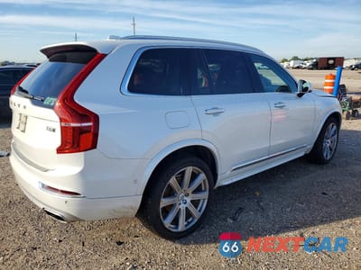 Trzecie zdjęcie samochodu z tyłu: 2018 VOLVO XC90 T6 VIN:YV4A22PL8J1367019 - miniatura