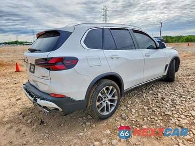 Trzecie zdjęcie samochodu z tyłu: 2026 BMW X5 SDRIVE 40I VIN:5UX13EU0XT9165040 - miniatura