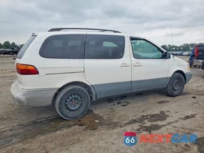 Trzecie zdjęcie samochodu z tyłu: 1999 TOYOTA SIENNA LE VIN:4T3ZF13CXXU155601 - miniatura
