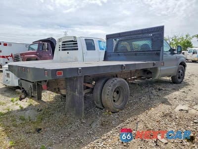 Trzecie zdjęcie samochodu z tyłu: 2005 FORD F350 SUPER DUTY VIN:1FDWF365X5EA96271 - miniatura