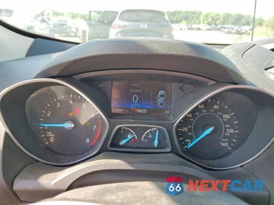 Zdjęcie 9 z 13 samochodu: 2017 FORD ESCAPE SE VIN:1FMCU9GD9HUA98508 - miniatura