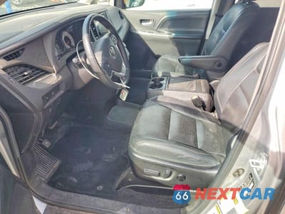 Zdjęcie 7 z 13 samochodu: 2015 TOYOTA SIENNA SPORT VIN:5TDXK3DC0FS558189 - miniatura