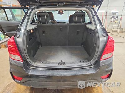 Zdjęcie 6 z 13 samochodu: 2019 CHEVROLET TRAX LS VIN:3GNCJKSB8KL186419 - miniatura