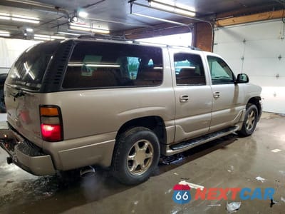 Trzecie zdjęcie samochodu z tyłu: 2004 GMC YUKON XL DENALI VIN:1GKFK66U74J141525 - miniatura