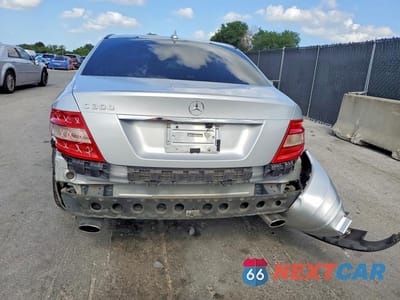 Zdjęcie 6 z 12 samochodu: 2009 MERCEDES-BENZ C 300 VIN:WDDGF54X09R078455 - miniatura