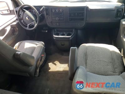 Zdjęcie 8 z 13 samochodu: 2010 CHEVROLET EXPRESS G3500 LT VIN:1GA2G1DG0A1180859 - miniatura