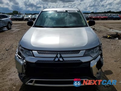 Piąte zdjęcie samochodu w środku: 2020 MITSUBISHI OUTLANDER ES VIN:JA4AD2A36LZ046486 - miniatura