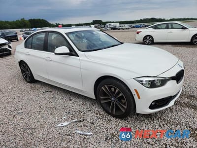 Czwarte zdjęcie samochodu z boku: 2018 BMW 330 I VIN:WBA8B9G51JNU97239 - miniatura