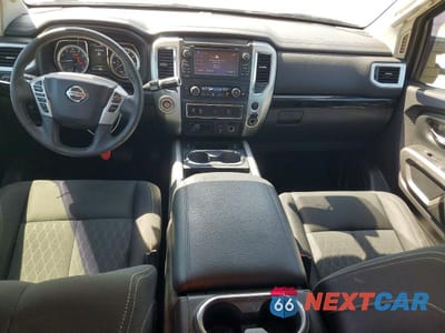 Zdjęcie 8 z 12 samochodu: 2017 NISSAN TITAN S VIN:1N6AA1E66HN531347 - miniatura