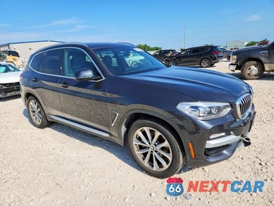 Czwarte zdjęcie samochodu z boku: 2019 BMW X3 SDRIVE30I VIN:5UXTR7C55KLF33399 - miniatura