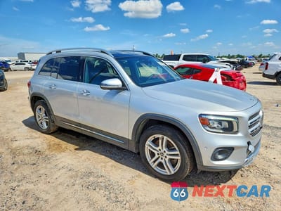 Piąte zdjęcie samochodu w środku: 2020 MERCEDES-BENZ GLB 250 4MATIC VIN:W1N4M4HB1LW043131 - miniatura