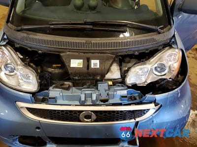 Zdjęcie 11 z 12 samochodu: 2014 SMART FORTWO VIN:WMEEJ9AA6EK774961 - miniatura