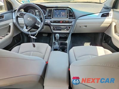 Zdjęcie 8 z 12 samochodu: 2018 HYUNDAI SONATA SEL VIN:5NPE34AF7JH646809 - miniatura