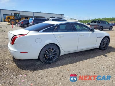 Trzecie zdjęcie samochodu z tyłu: 2011 JAGUAR XJ VIN:SAJWA1CB1BLV14386 - miniatura