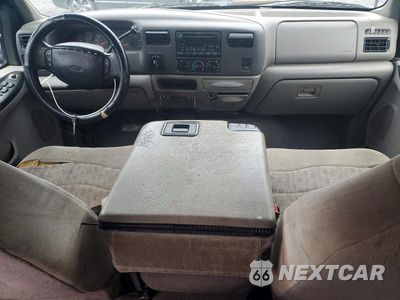 Zdjęcie 8 z 12 samochodu: 1999 FORD F250 SUPER DUTY VIN:1FTNW21S8XEF02851 - miniatura